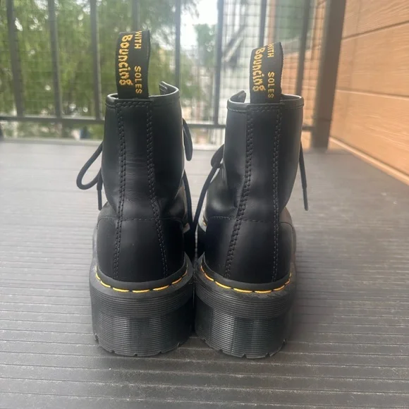 Dr Martens 101 Quad Smooth Leather Platform Ankle Boots in black US size 7 EU 38 - Picture 4 of 7